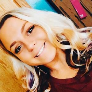 Meet your Posher, Brenna